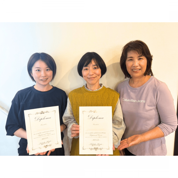 【祝】腸セラピスト養成講座の修了生が誕生しました！！
